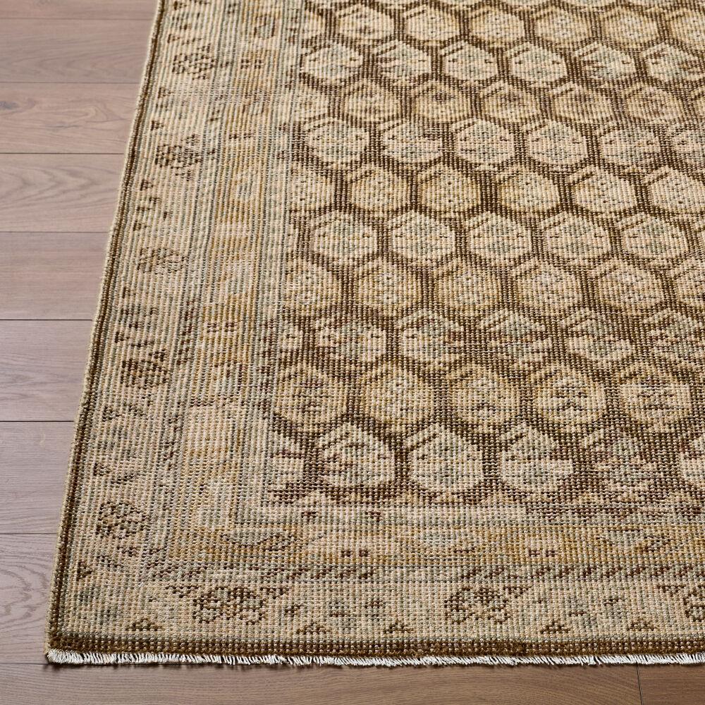 Surya Agra AAA-2304 6' x 9' Handmade Rug