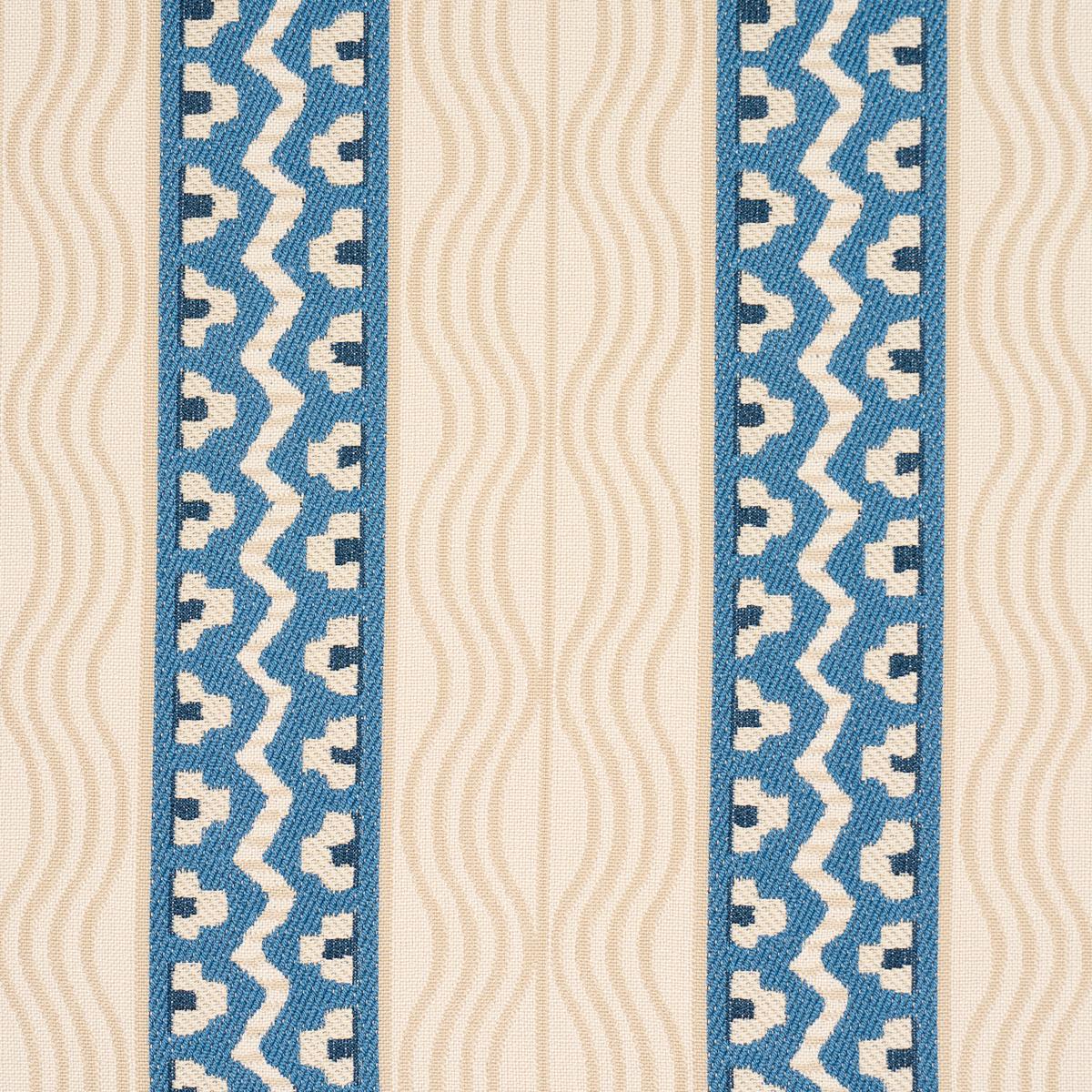 Schumacher Crème Anglaise English Cream/Denim Blue Fabric