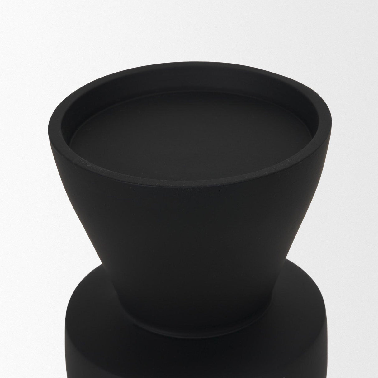 Mercana Odilia Small Smooth Matte Black Metal Geometric Pillar Candle Holder