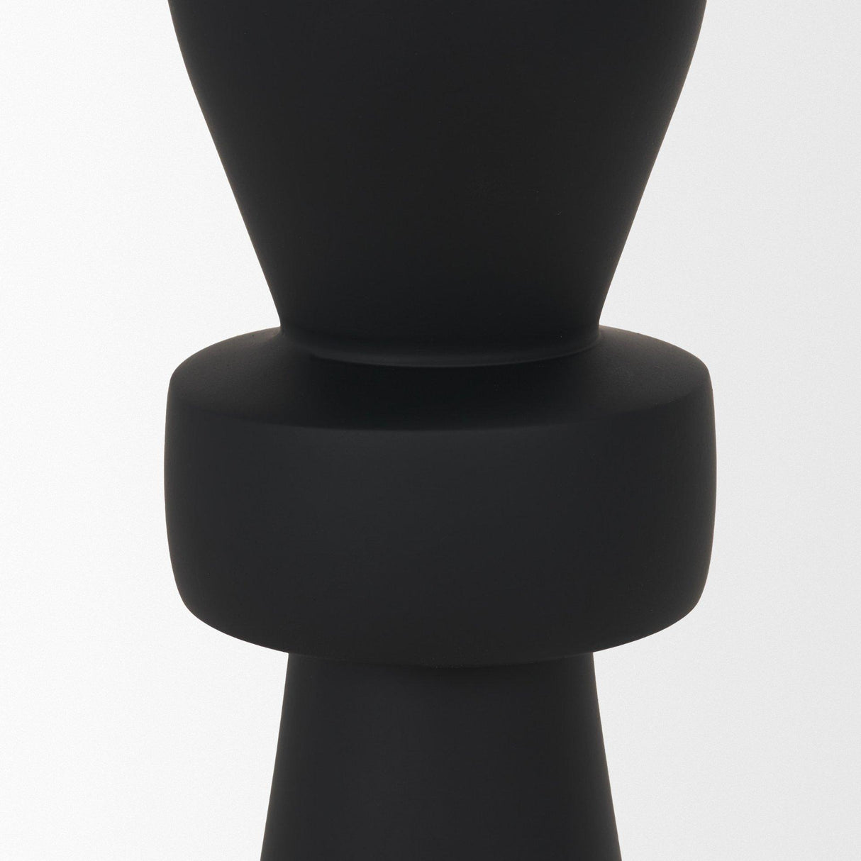 Mercana Odilia Small Smooth Matte Black Metal Geometric Pillar Candle Holder