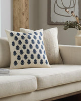 Livabliss Navine NVNE-001 18"L x 18"W Pillow