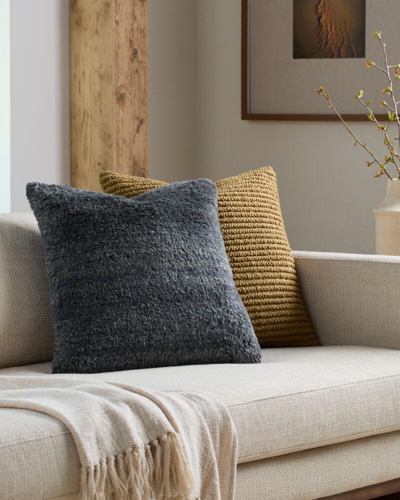 Surya Velan VLAN-002 20"L x 20"W Pillow