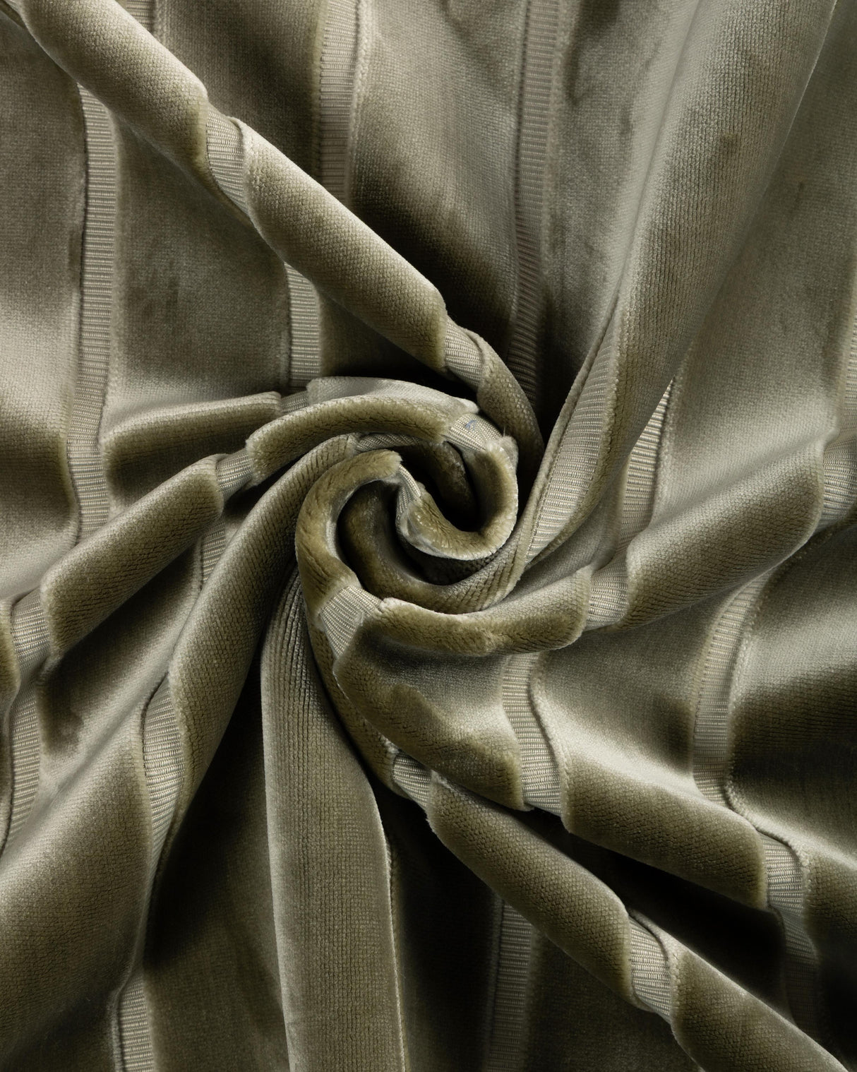 Kravet DESIGN 37722 30 Upholstery Fabric