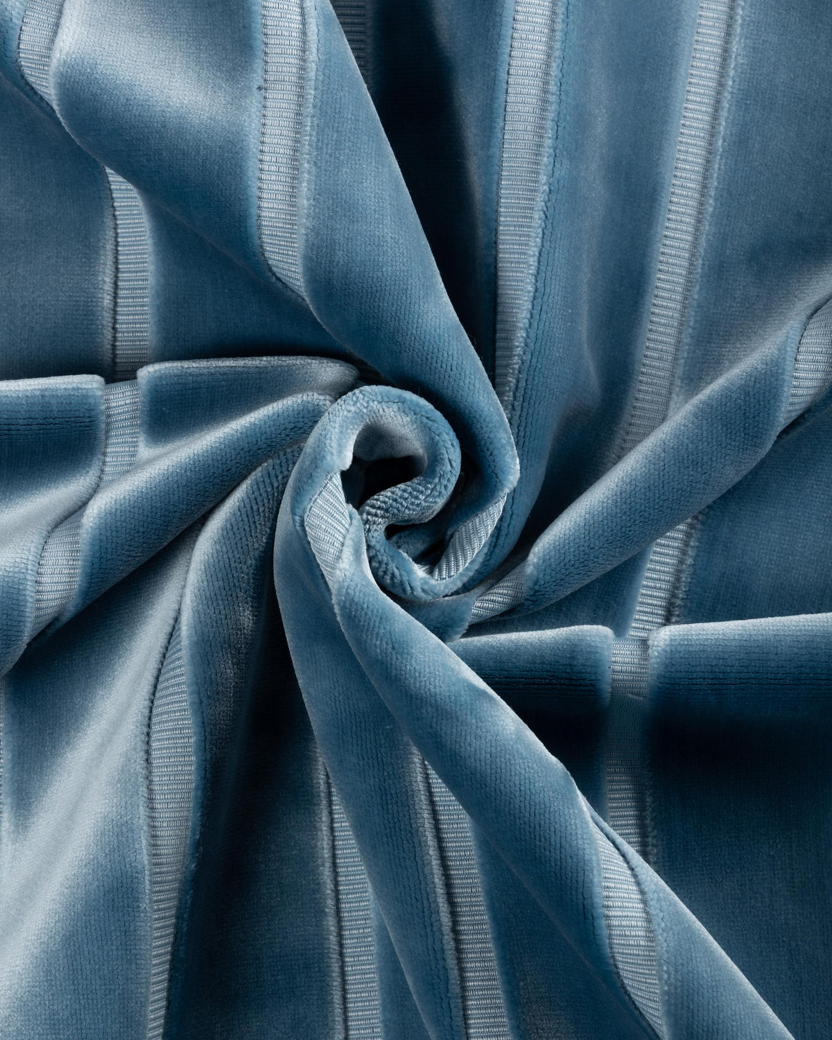 Kravet DESIGN 37722 505 Upholstery Fabric
