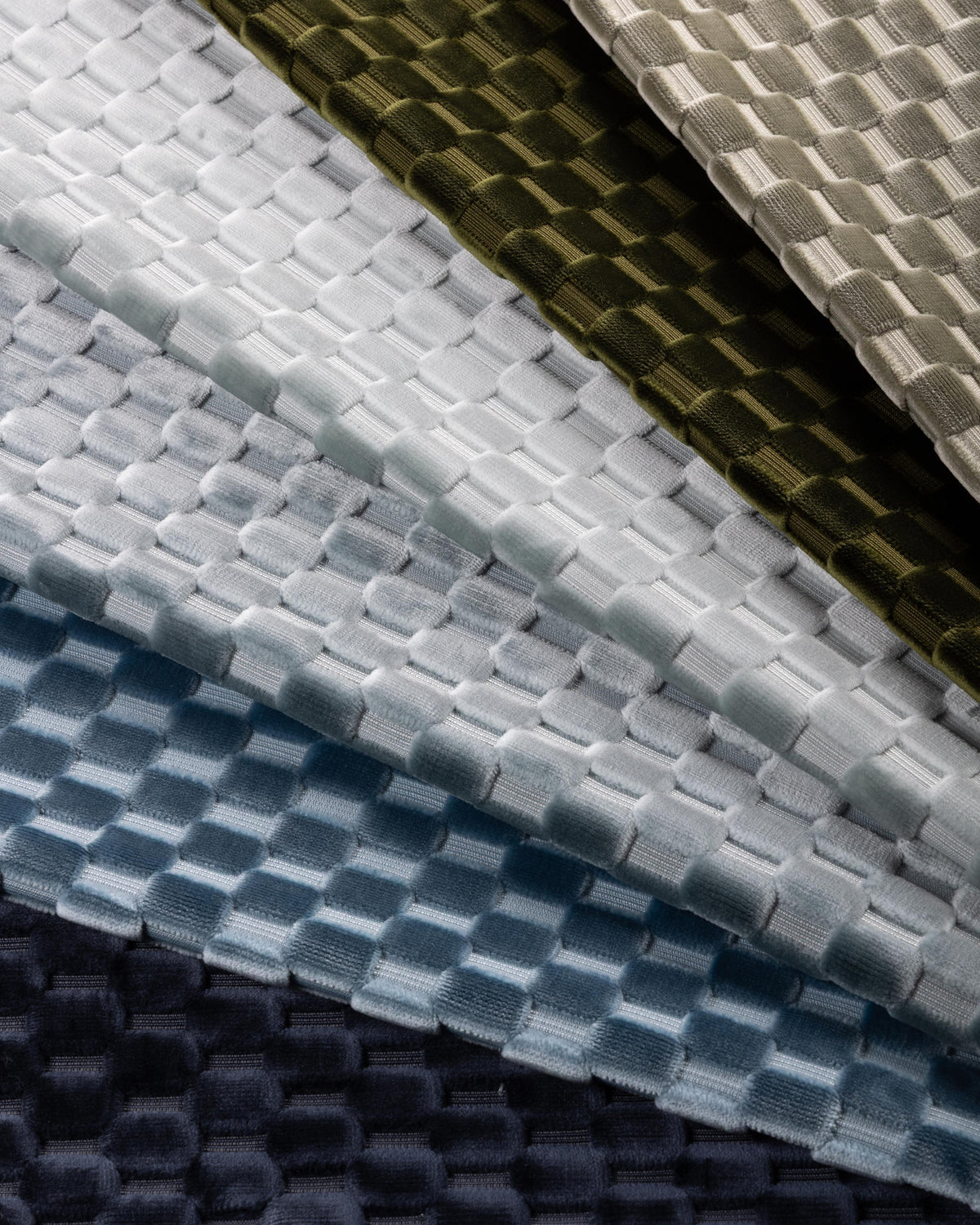 Kravet DESIGN 37723 13 Upholstery Fabric