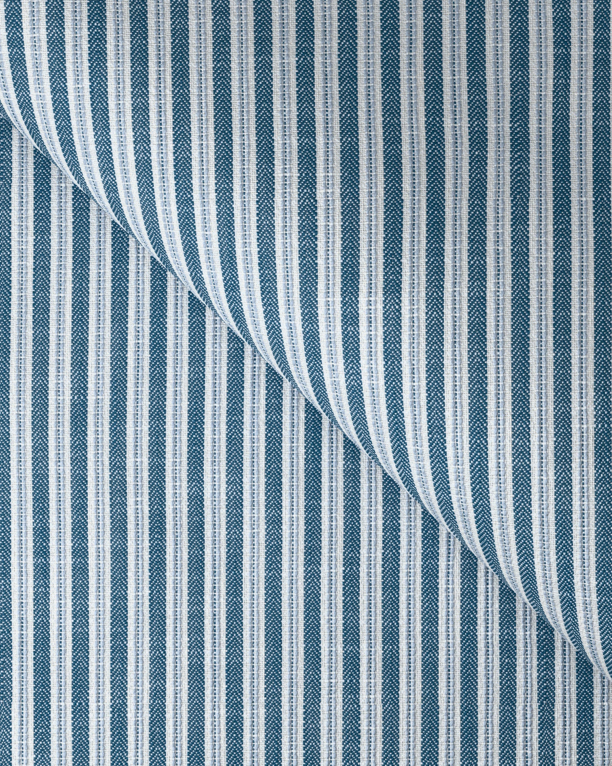 Kravet DESIGN 37647 15 Upholstery Fabric