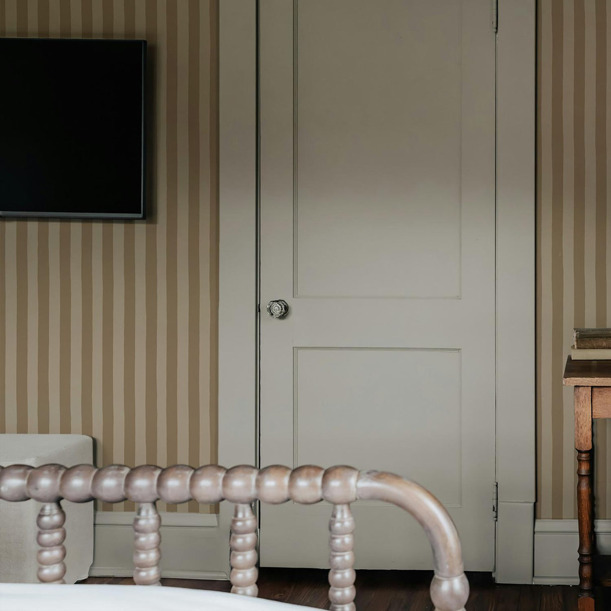 Kravet MEDIUM HAND PAINTED STRIPE 03 Wallpaper