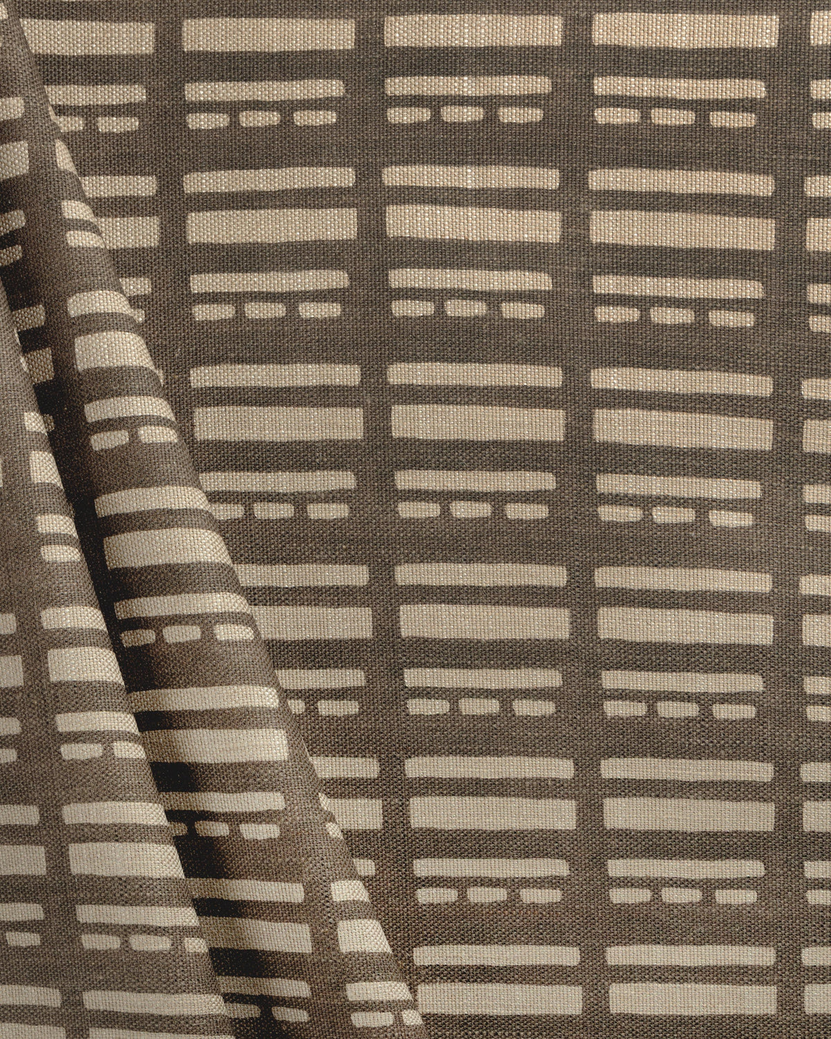 Lee Jofa SIFT ESPRESSO/CREAM Fabric