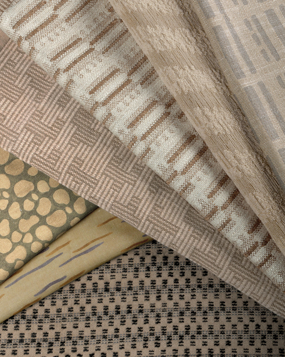 Lee Jofa STRATUM BONE/SANDSTONE Upholstery Fabric