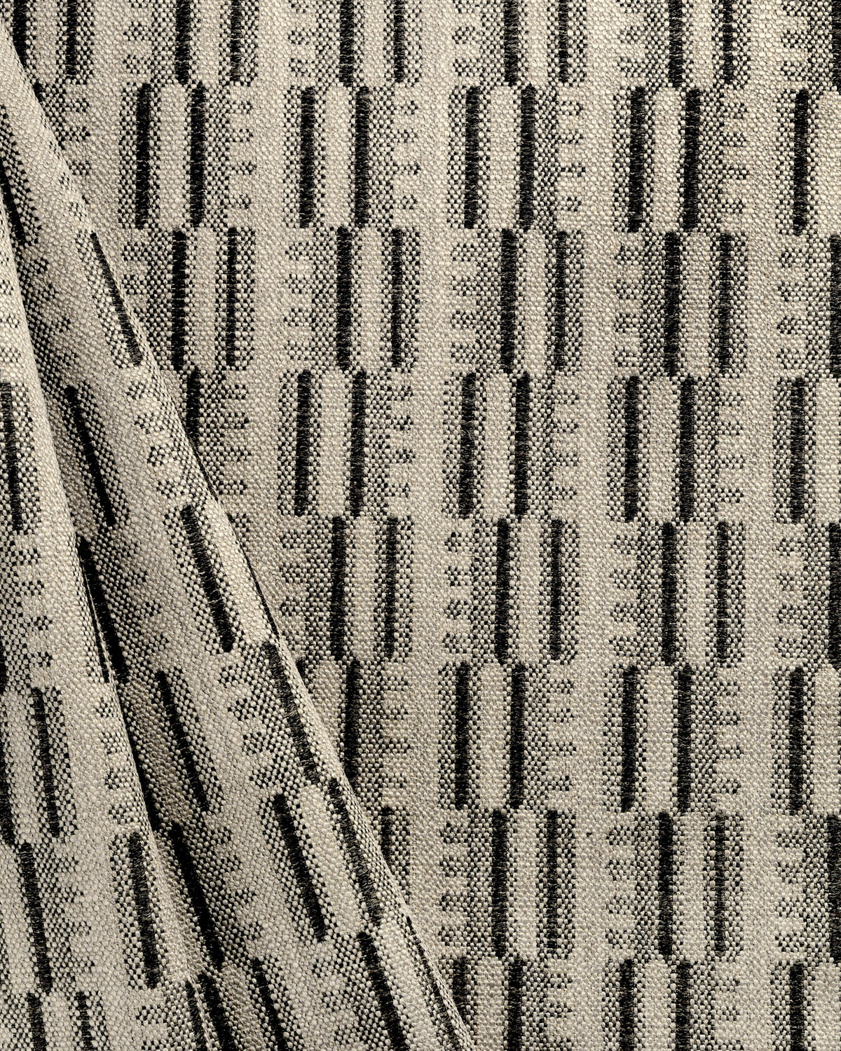 Lee Jofa STRATUM OYSTER/SMOKE Upholstery Fabric