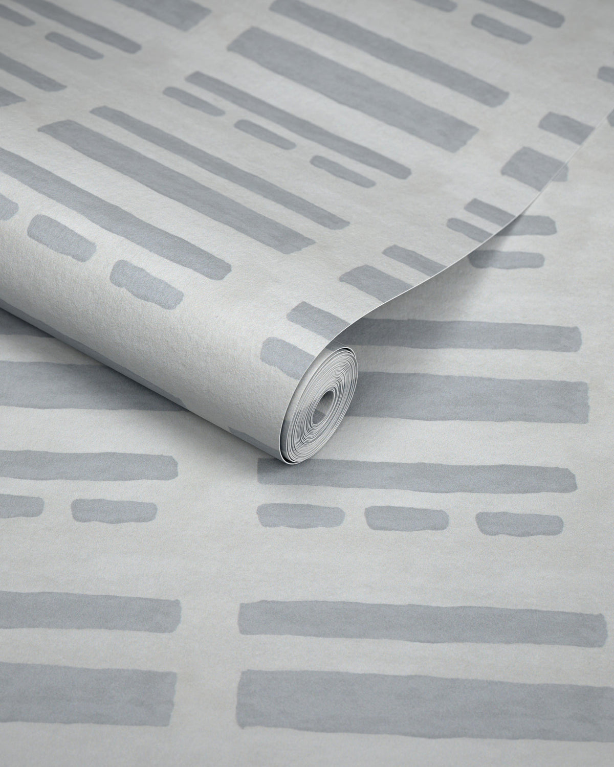 Lee Jofa SIFT WC SILVERMIST Wallpaper