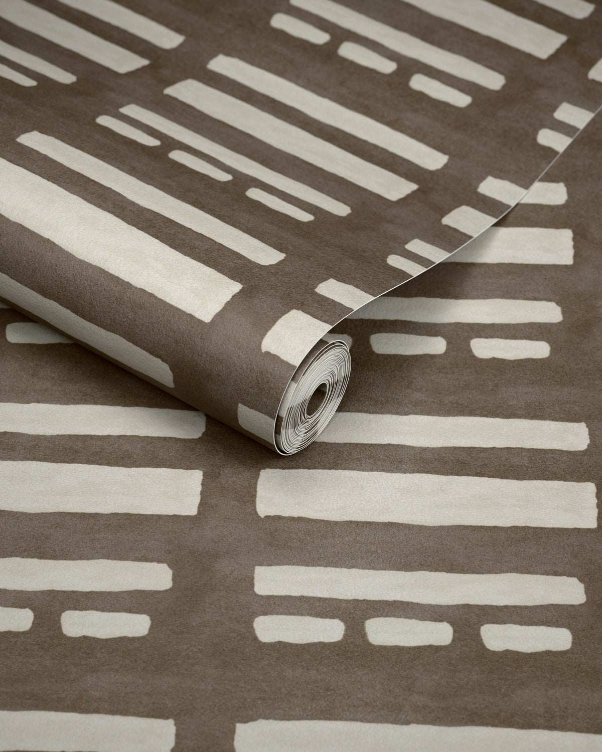 Lee Jofa SIFT WC ESPRESSO/CREAM Wallpaper