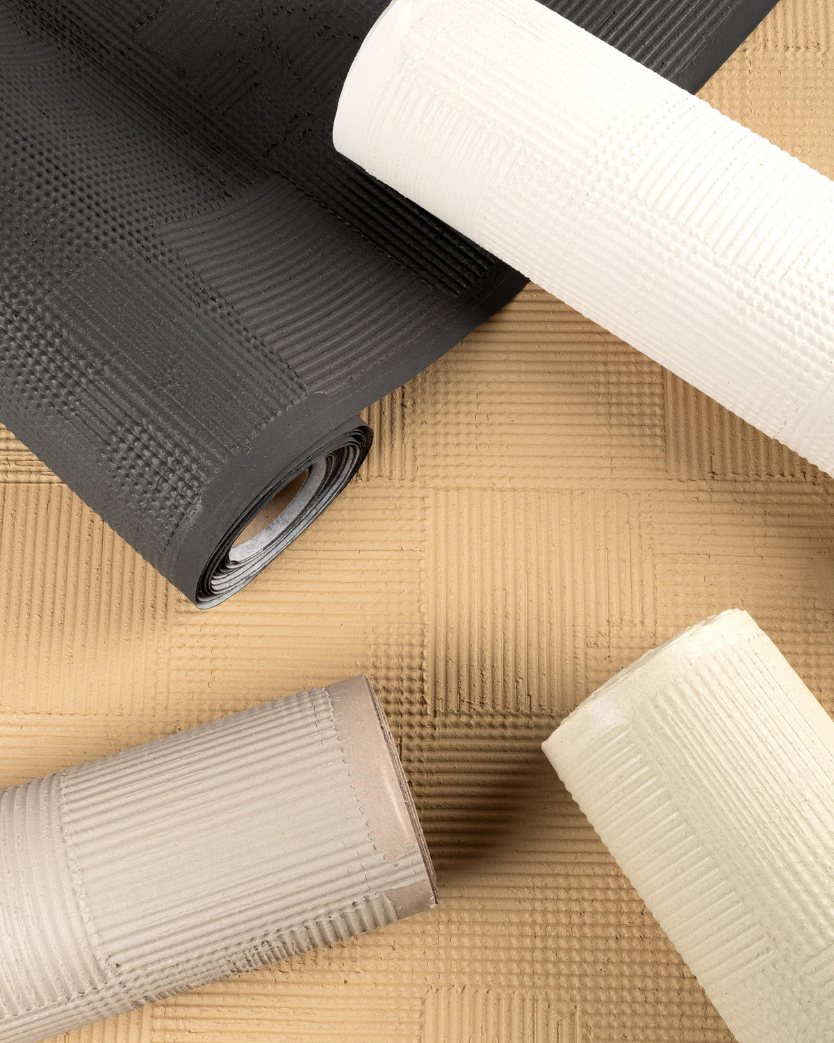 Lee Jofa GESSO WC OBSIDIAN Wallpaper