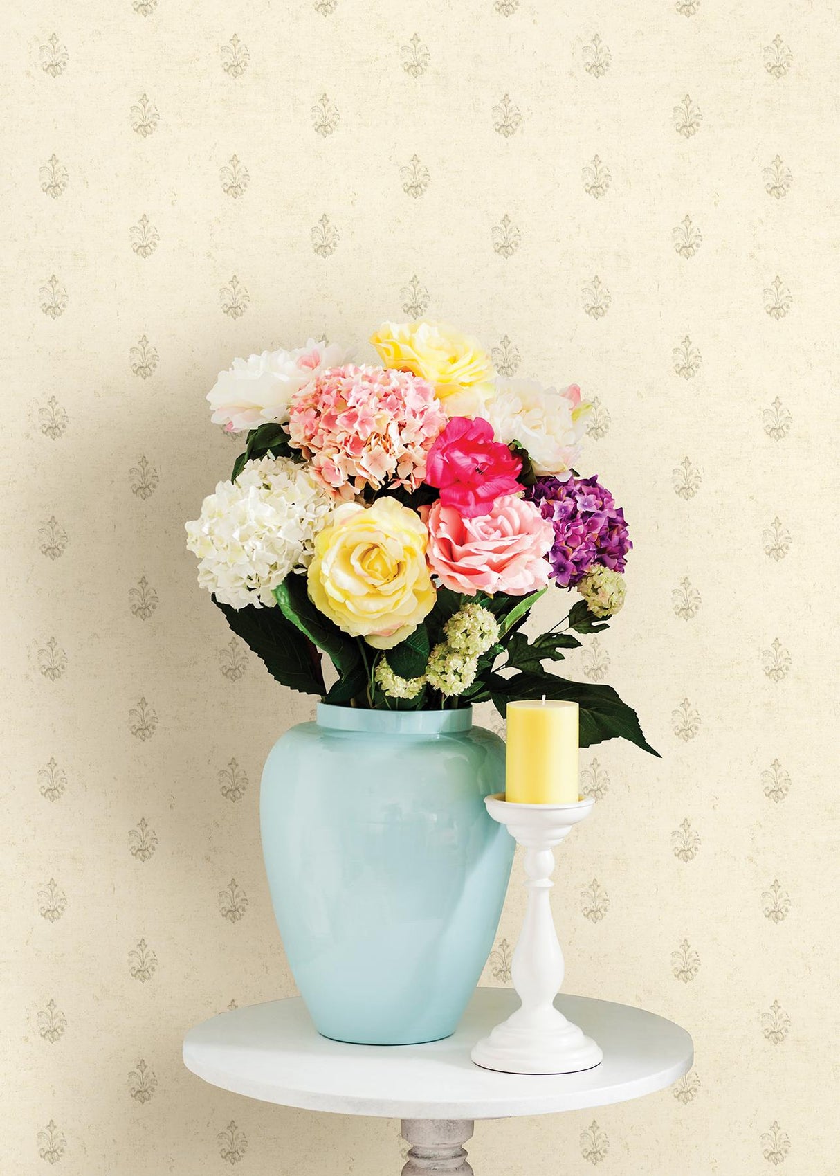 York Bristol Linen Medallion Toss Wallpaper