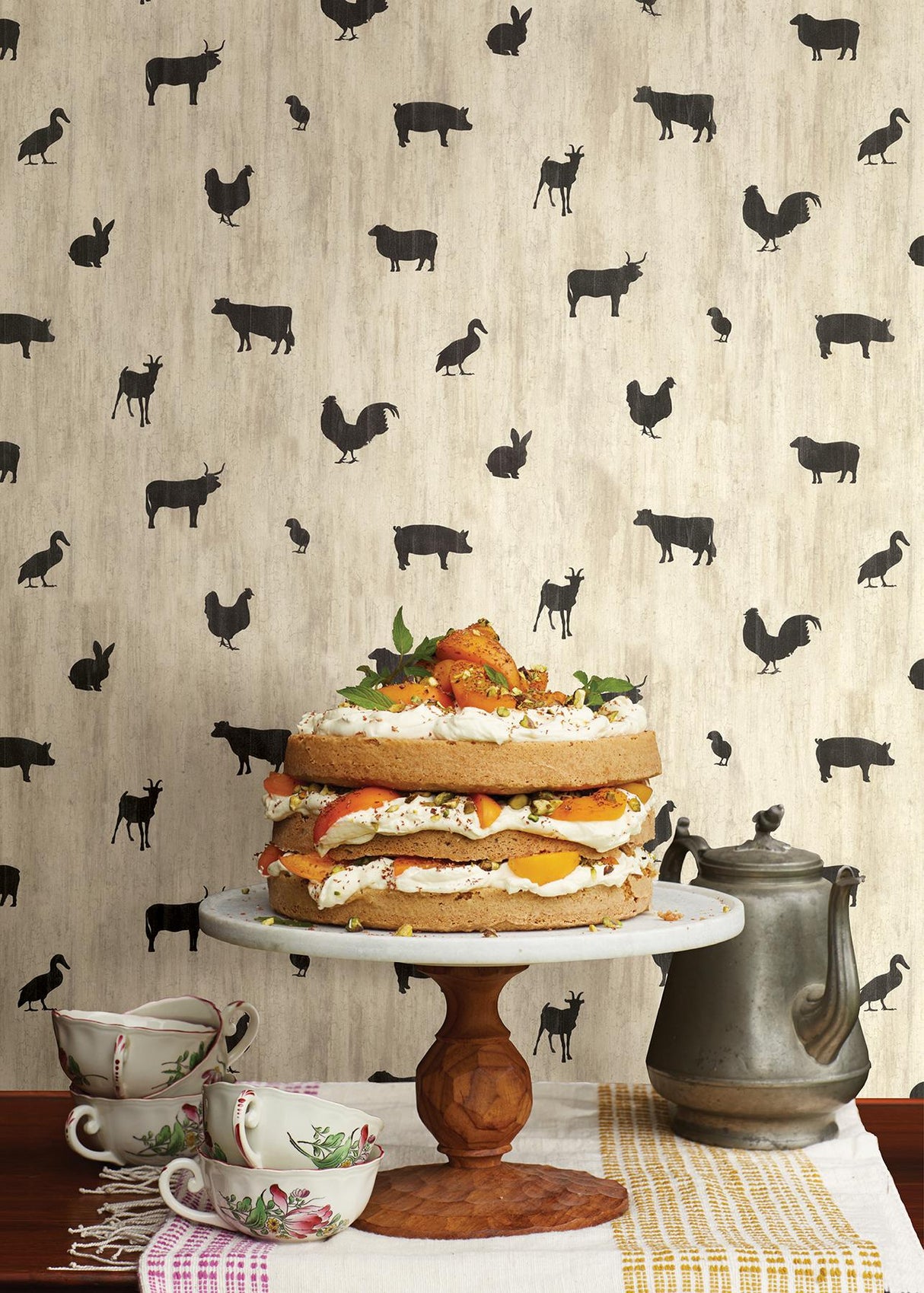 York Farnhan Black Animal Toss Wallpaper
