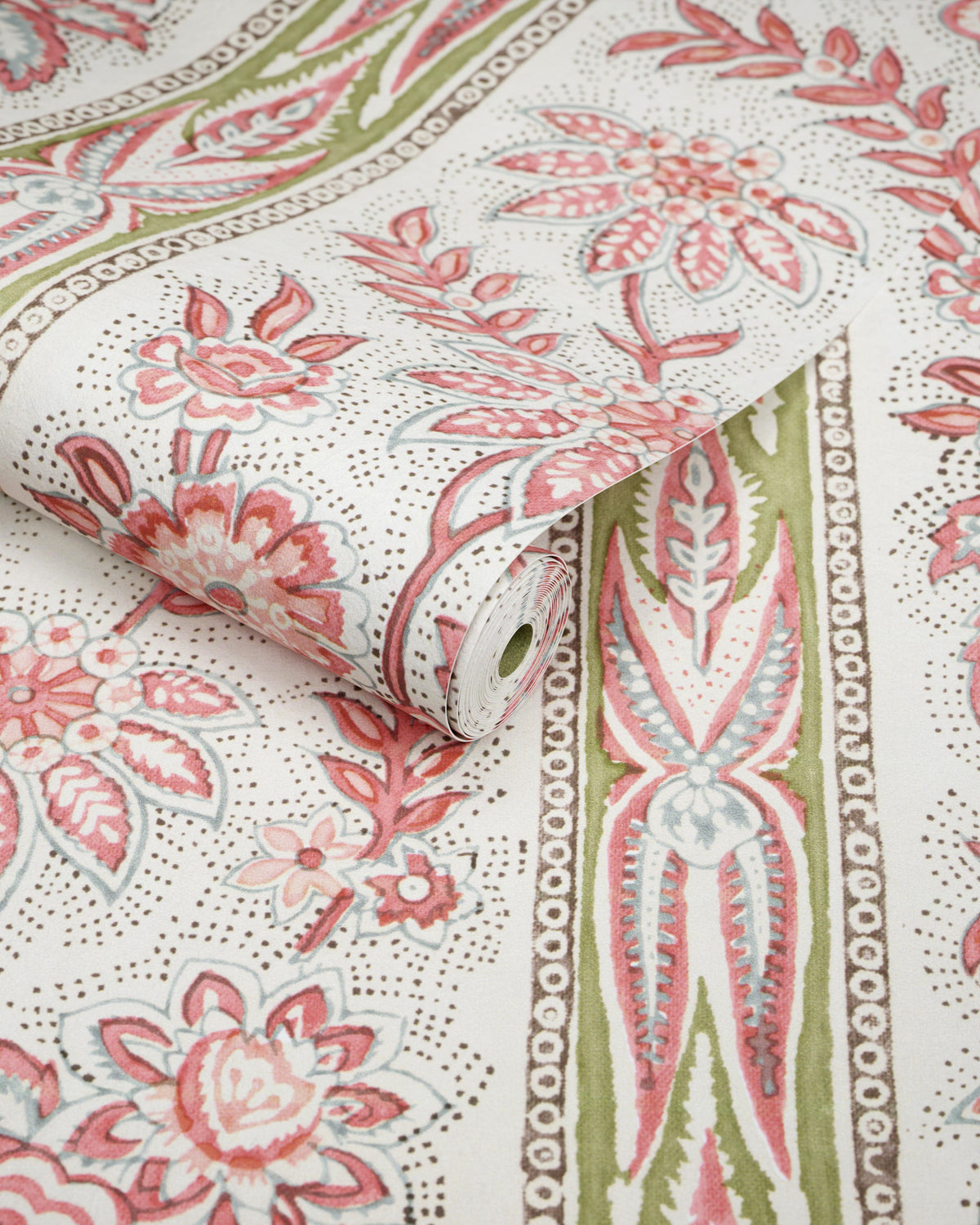 Lee Jofa MARGAUX PAPER CORAL Wallpaper