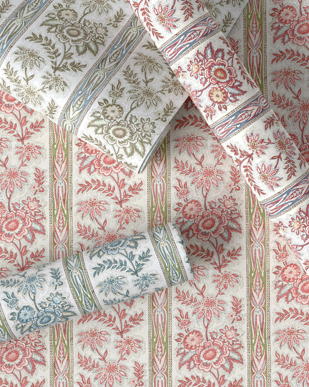 Lee Jofa MARGAUX PAPER CORAL Wallpaper
