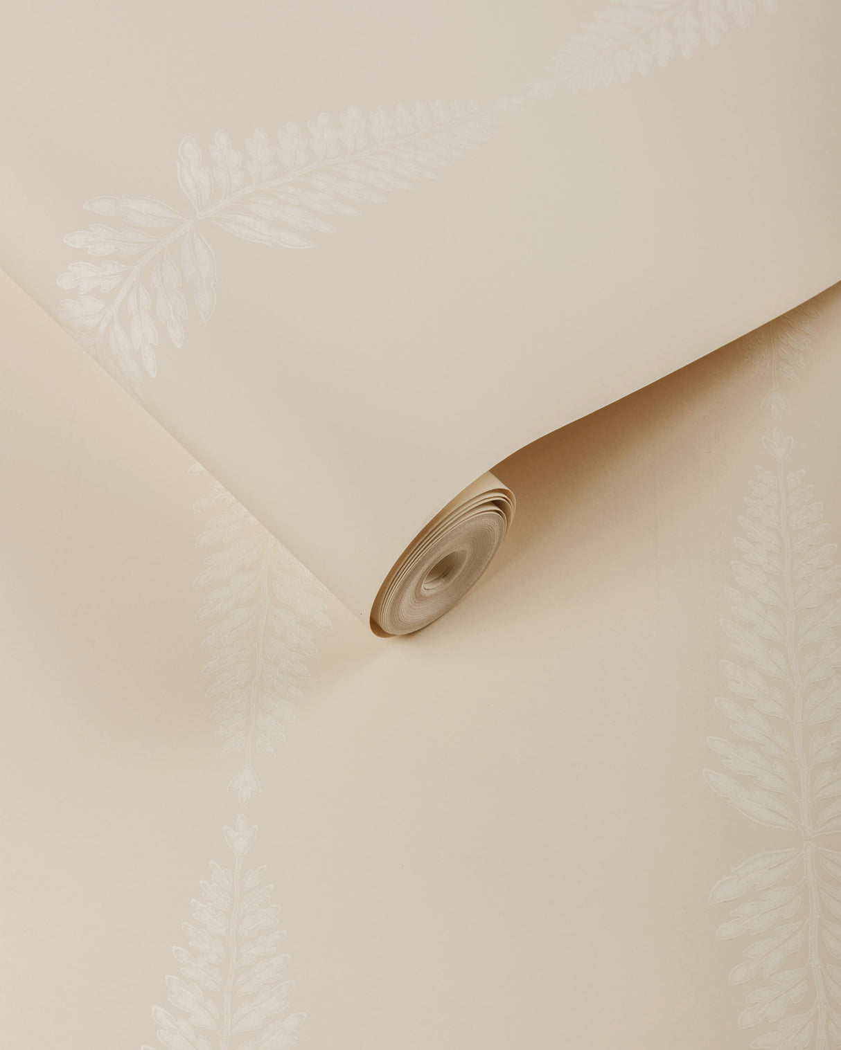 Lee Jofa GLADE FERN BEIGE Wallpaper