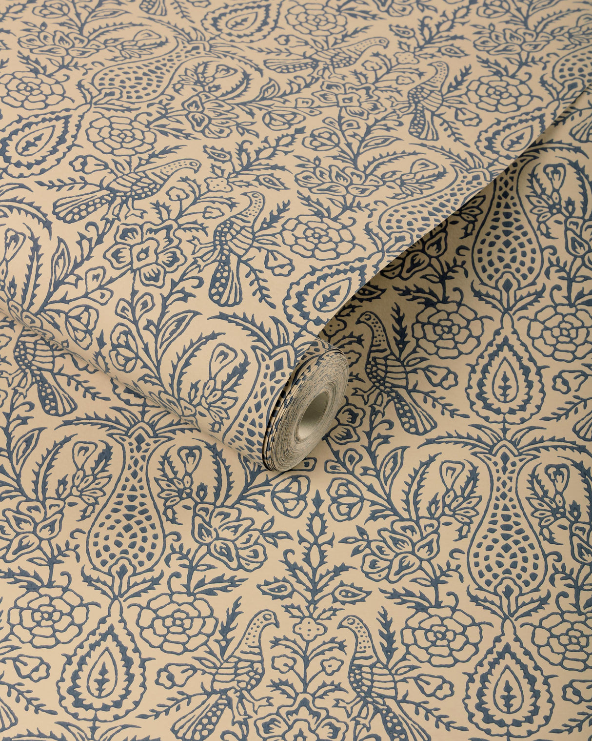 Lee Jofa HAVEN WC INDIGO Wallpaper