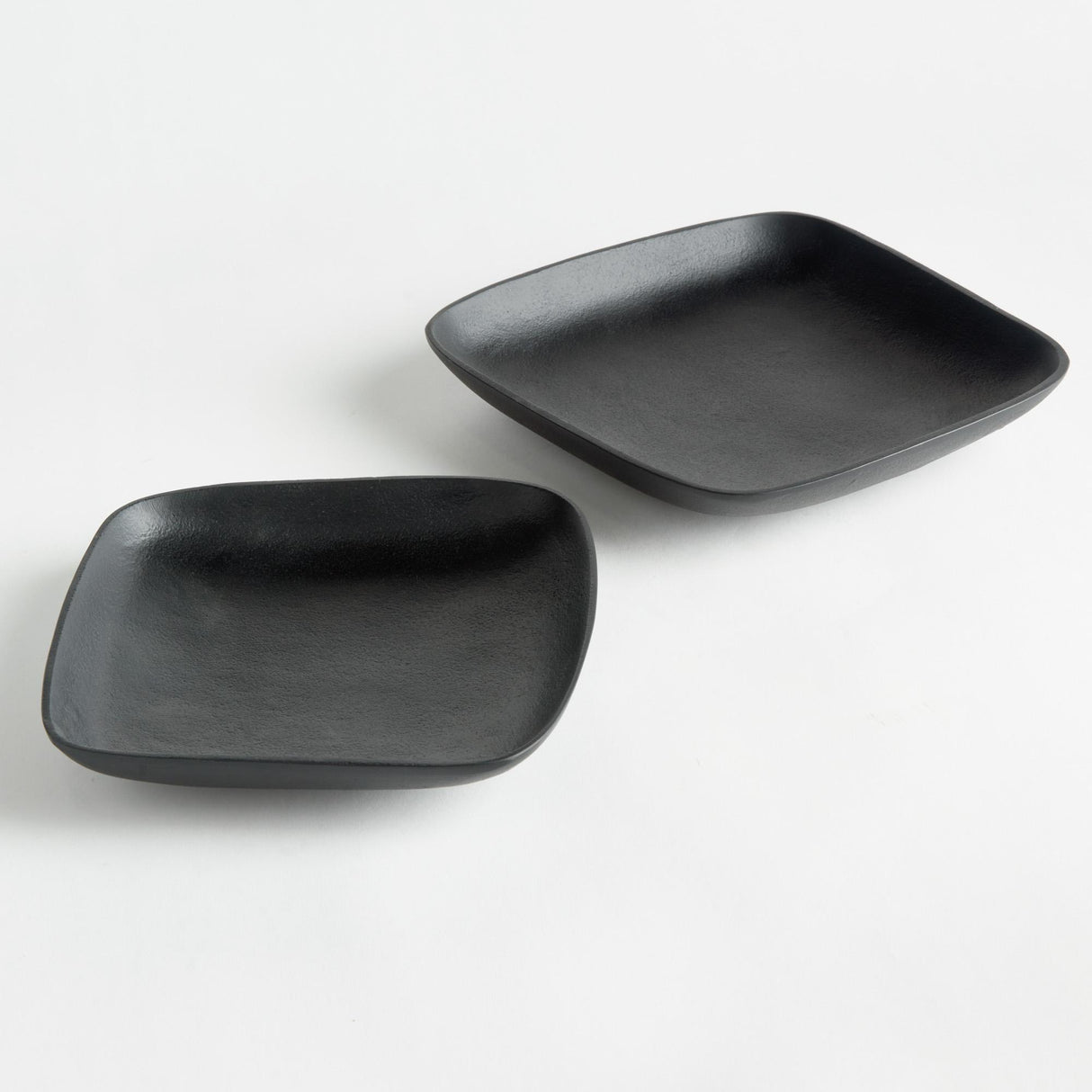 Napa  BENTON DECORATIVE TRAYS ST/2