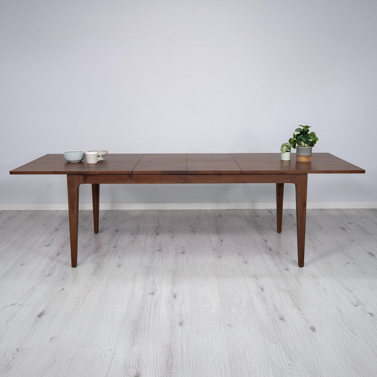 LH Home Allure Extension Dining Table 71/102"