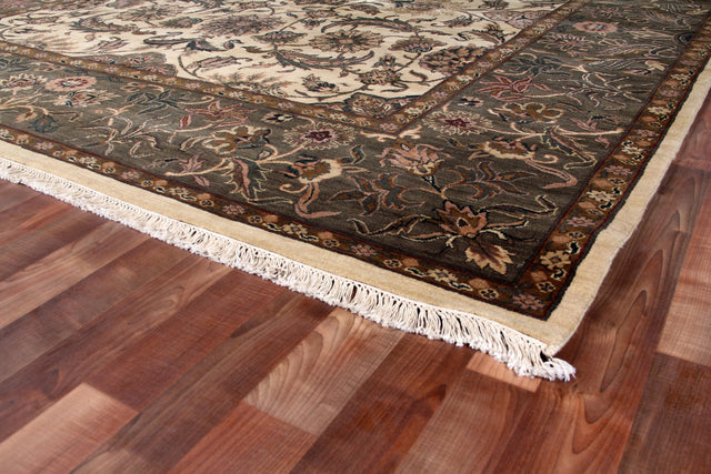 Exquisite Rugs Moghul hand-knotted New Zealand Wool 2863 Ivory/Sage 8' x 8' Area Rug