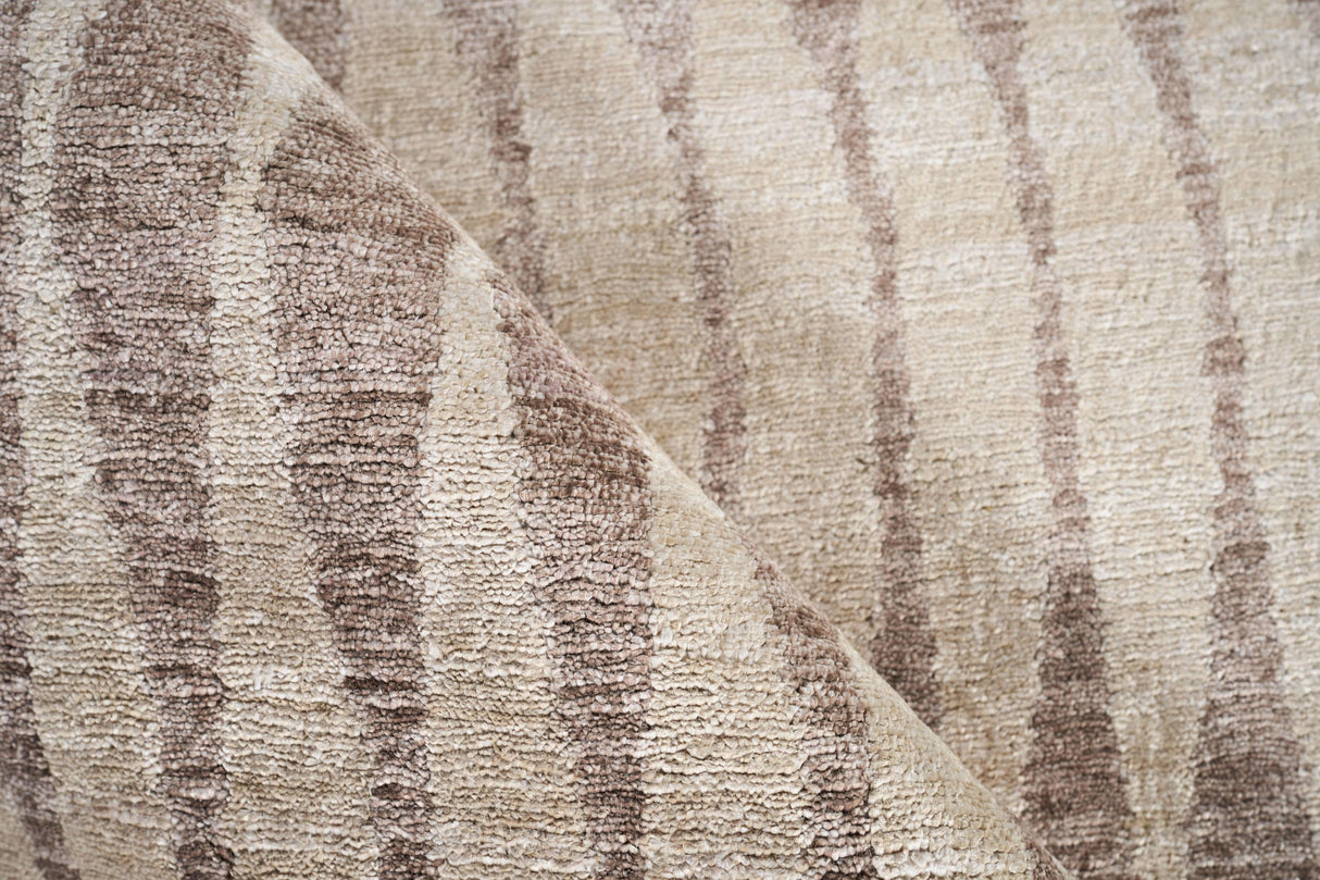 Exquisite Rugs Bamboo Silk hand-knotted Bamboo Silk 3053 Beige/Brown 10' x 8' Area Rug