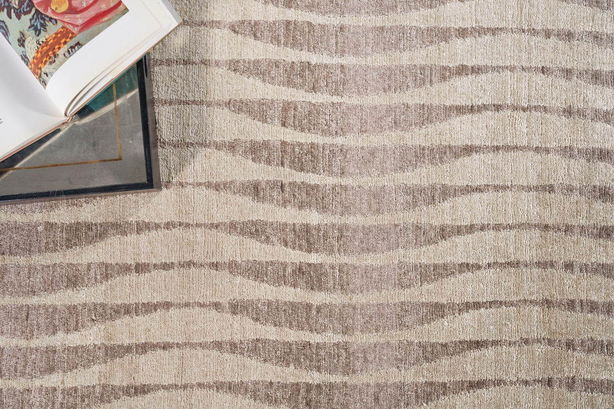 Exquisite Rugs Bamboo Silk hand-knotted Bamboo Silk 3053 Beige/Brown 10' x 8' Area Rug
