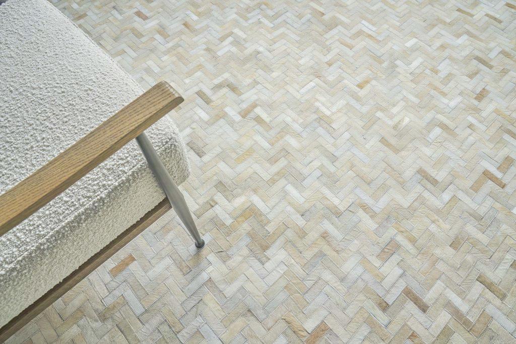 Exquisite Rugs Mosaic Leather hand-tufted Leather Hide 4057 Light Beige 11' x 8' Area Rug