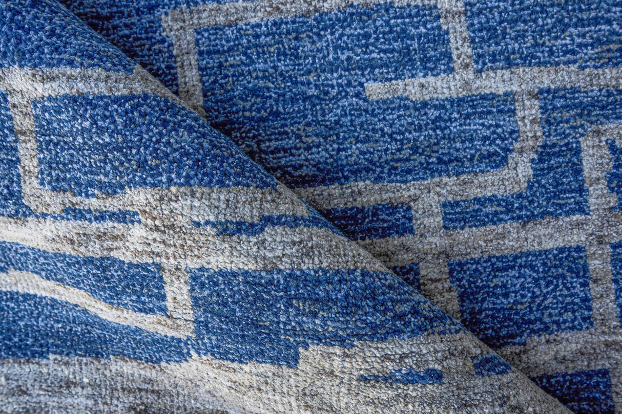 Exquisite Rugs Aldridge hand-knotted Wool/Bamboo Silk 4827 Blue/Gray 10' x 8' Area Rug