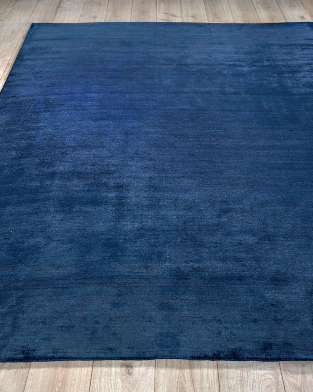 Exquisite Rugs The Blues handloomed Bamboo Silk 4975 Navy 12' x 9' Area Rug