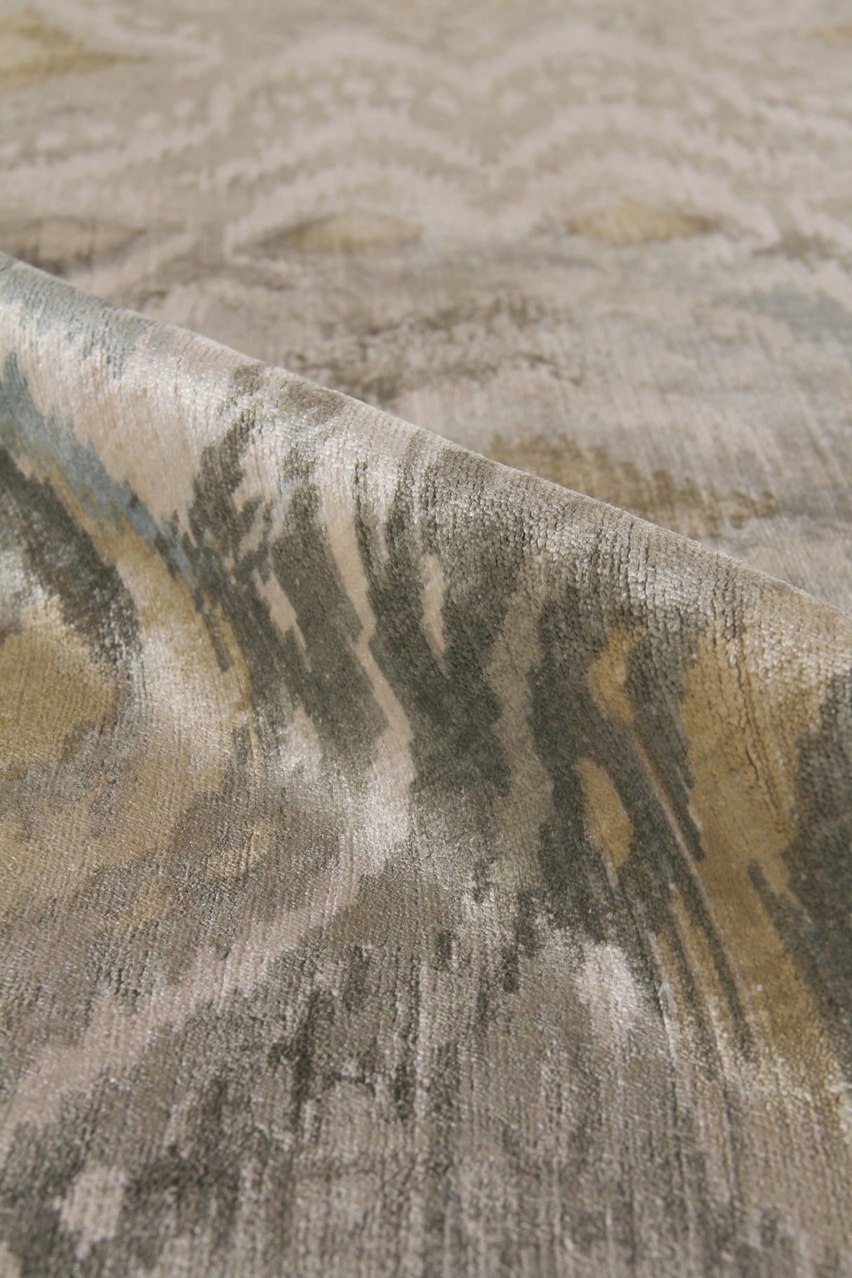 Exquisite Rugs Koda handloomed Bamboo Silk 5100 Gray 10' x 8' Area Rug