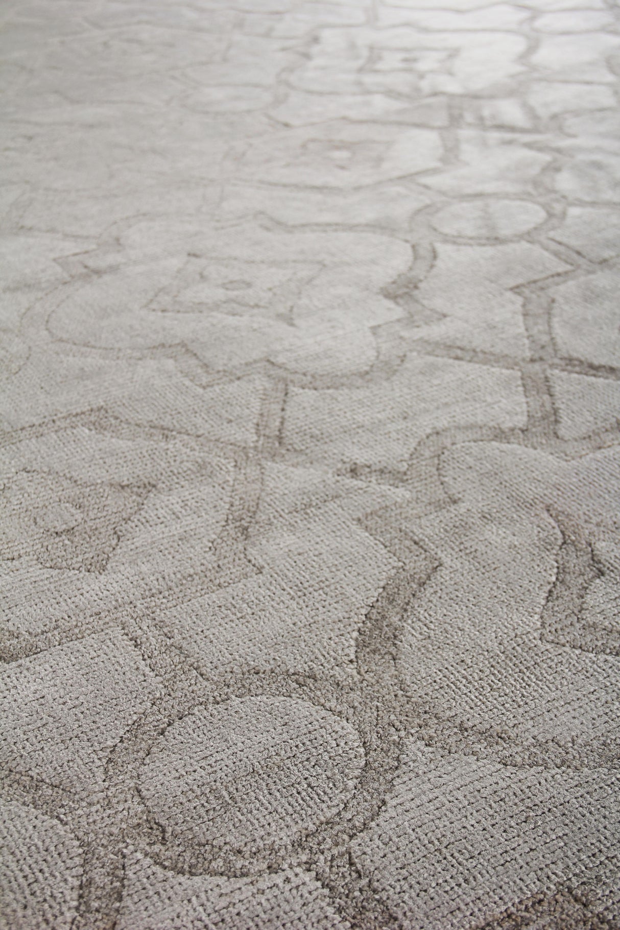 Exquisite Rugs Samara handloomed Bamboo Silk 5203 Silver 15' x 12' Area Rug
