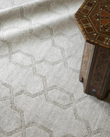 Exquisite Rugs Samara handloomed Bamboo Silk 5222 Light Silver 10' x 8' Area Rug