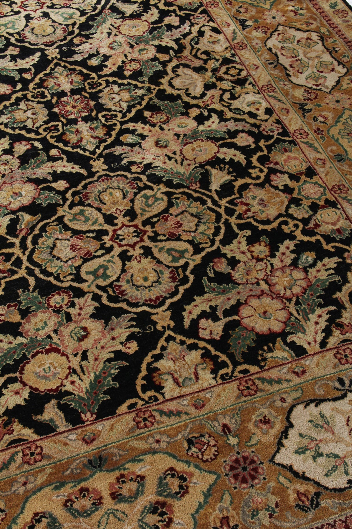Exquisite Rugs Polonaise hand-knotted New Zealand Wool 5857 Black/Peach 18' x 14' Area Rug