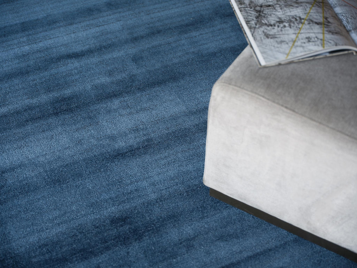Exquisite Rugs Martelli Modern handloomed Silky Nylon 6478 Navy 3' x 2' Area Rug