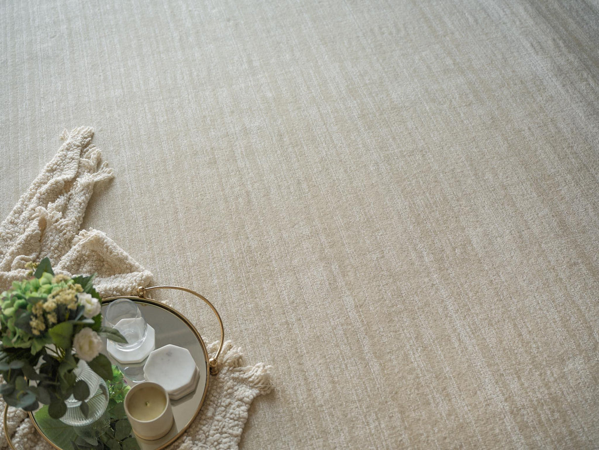 Exquisite Rugs Martelli Modern handloomed Silky Nylon 6517 Light Beige 3' x 2' Area Rug