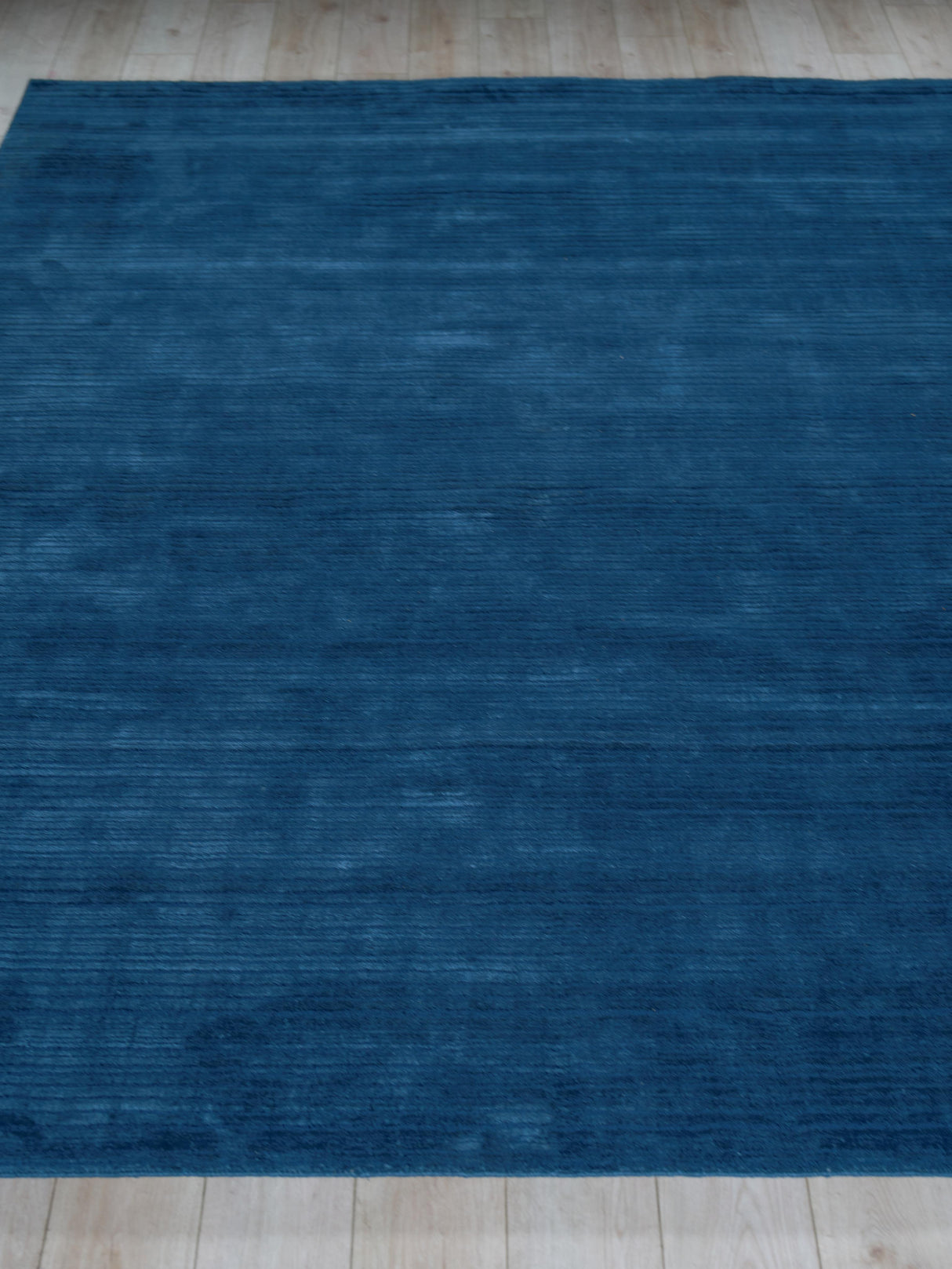 Exquisite Rugs Cavallo Modern handloomed Nylon/Wool 7309 Navy 9' x 6' Area Rug