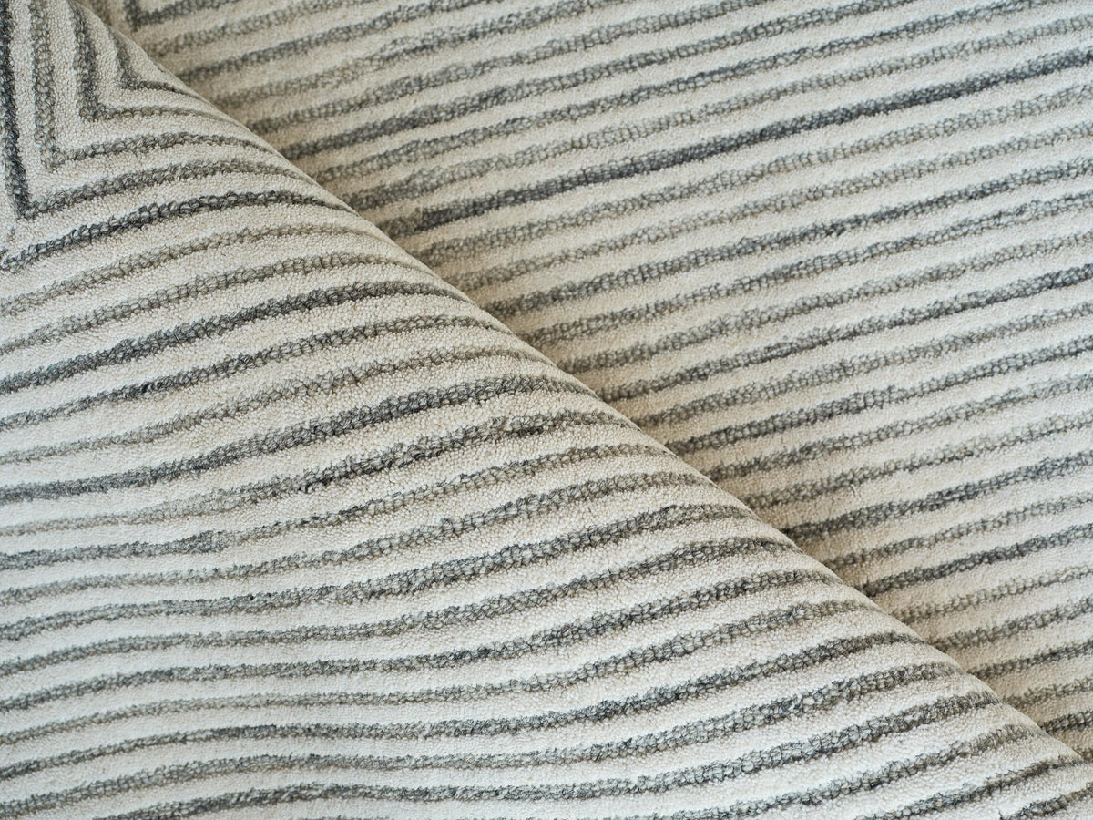 Exquisite Rugs Teton hand-tufted New Zealand Wool 7322 Gray/Ivory 12' x 9' Area Rug