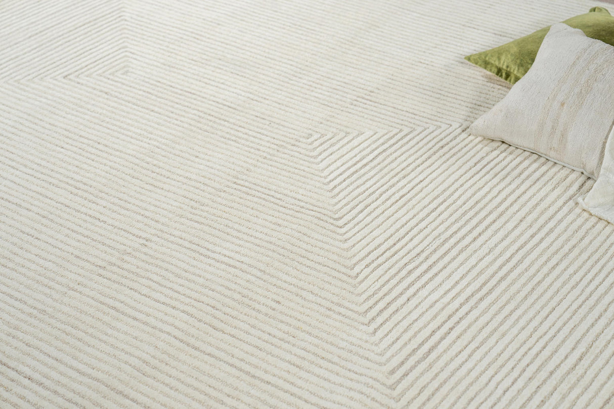 Exquisite Rugs Teton hand-tufted New Zealand Wool 7323 Beige/Ivory 9' x 6' Area Rug