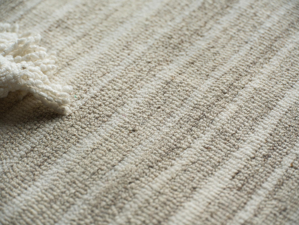 Exquisite Rugs Dusseldorf hand-tufted New Zealand Wool 7341 Beige/Ivory 12' x 9' Area Rug
