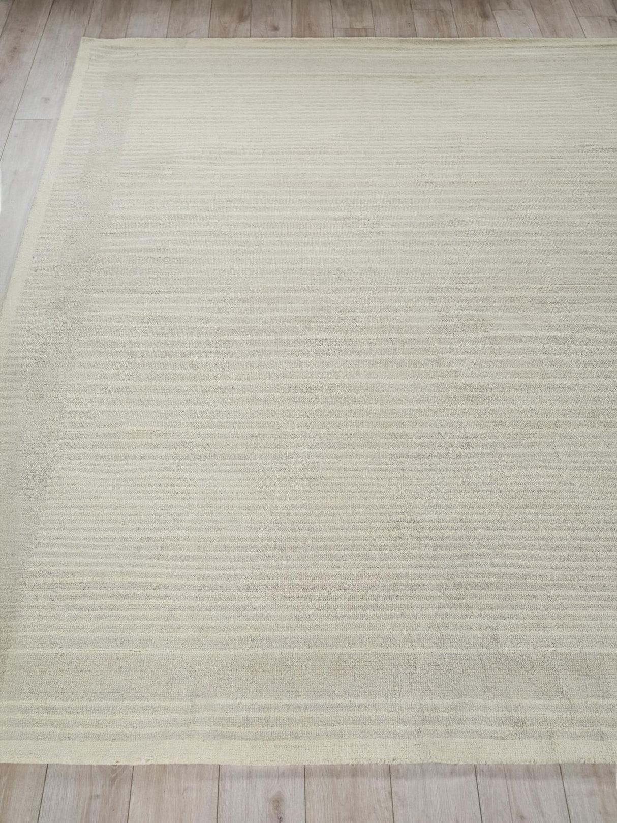 Exquisite Rugs Dusseldorf hand-tufted New Zealand Wool 7342 Silver/Ivory 9' x 6' Area Rug