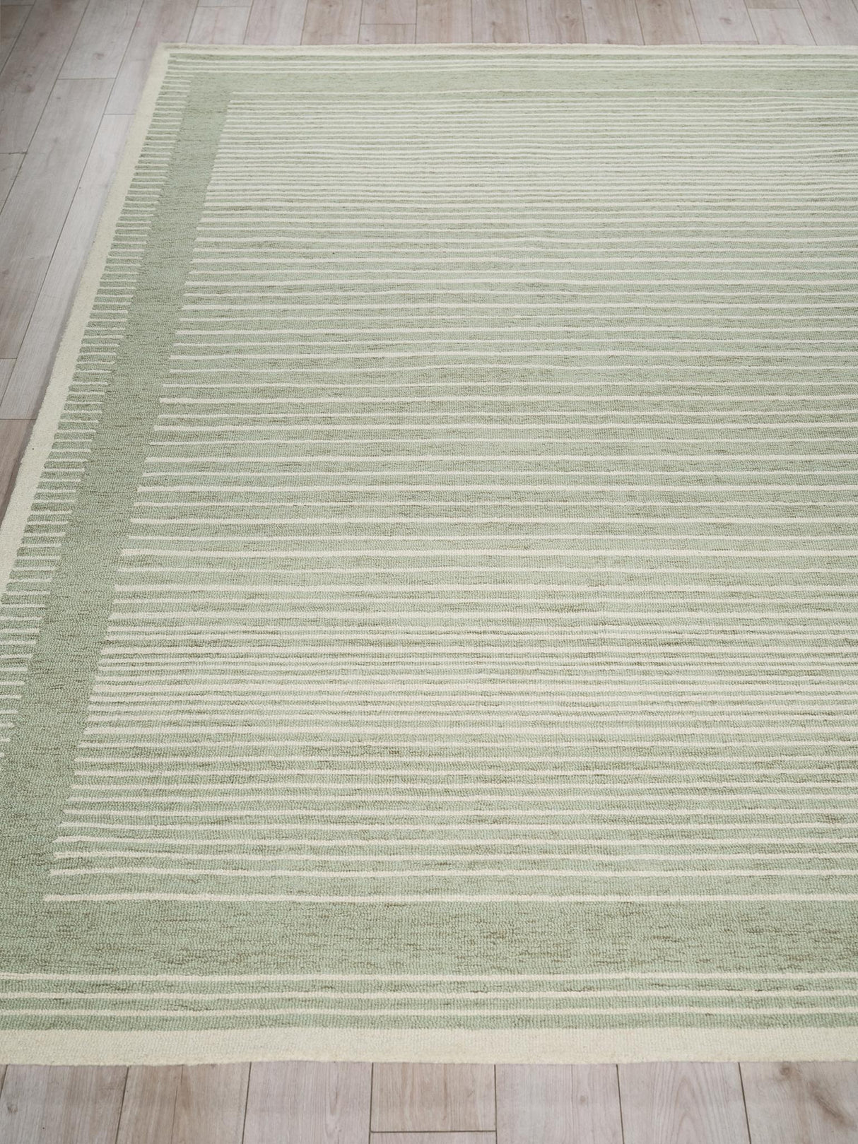 Exquisite Rugs Dusseldorf hand-tufted New Zealand Wool 7343 Sage Green/Ivory 14' x 10' Area Rug