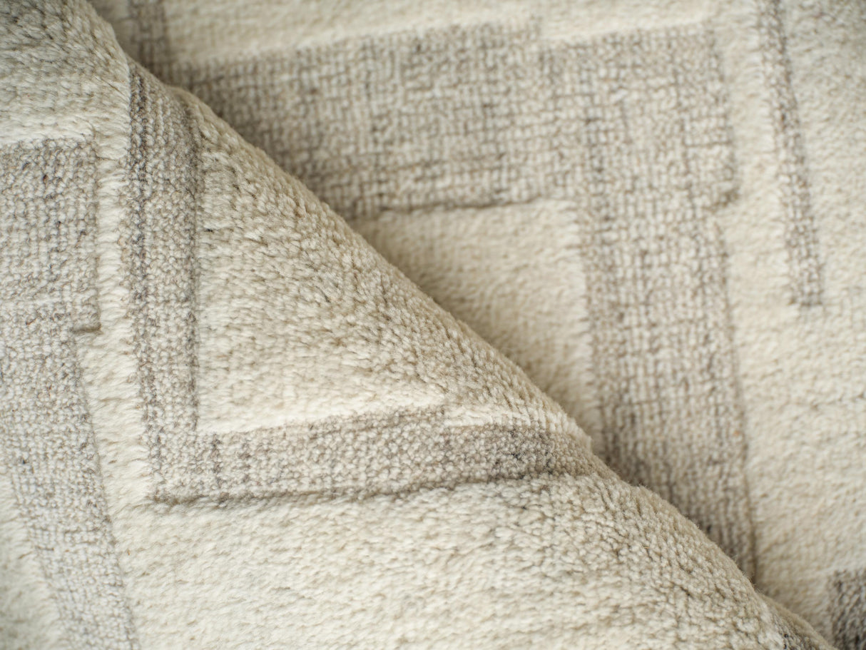 Exquisite Rugs Malmo hand-knotted New Zealand Wool 7497 Ivory/Beige/Taupe 10' x 8' Area Rug