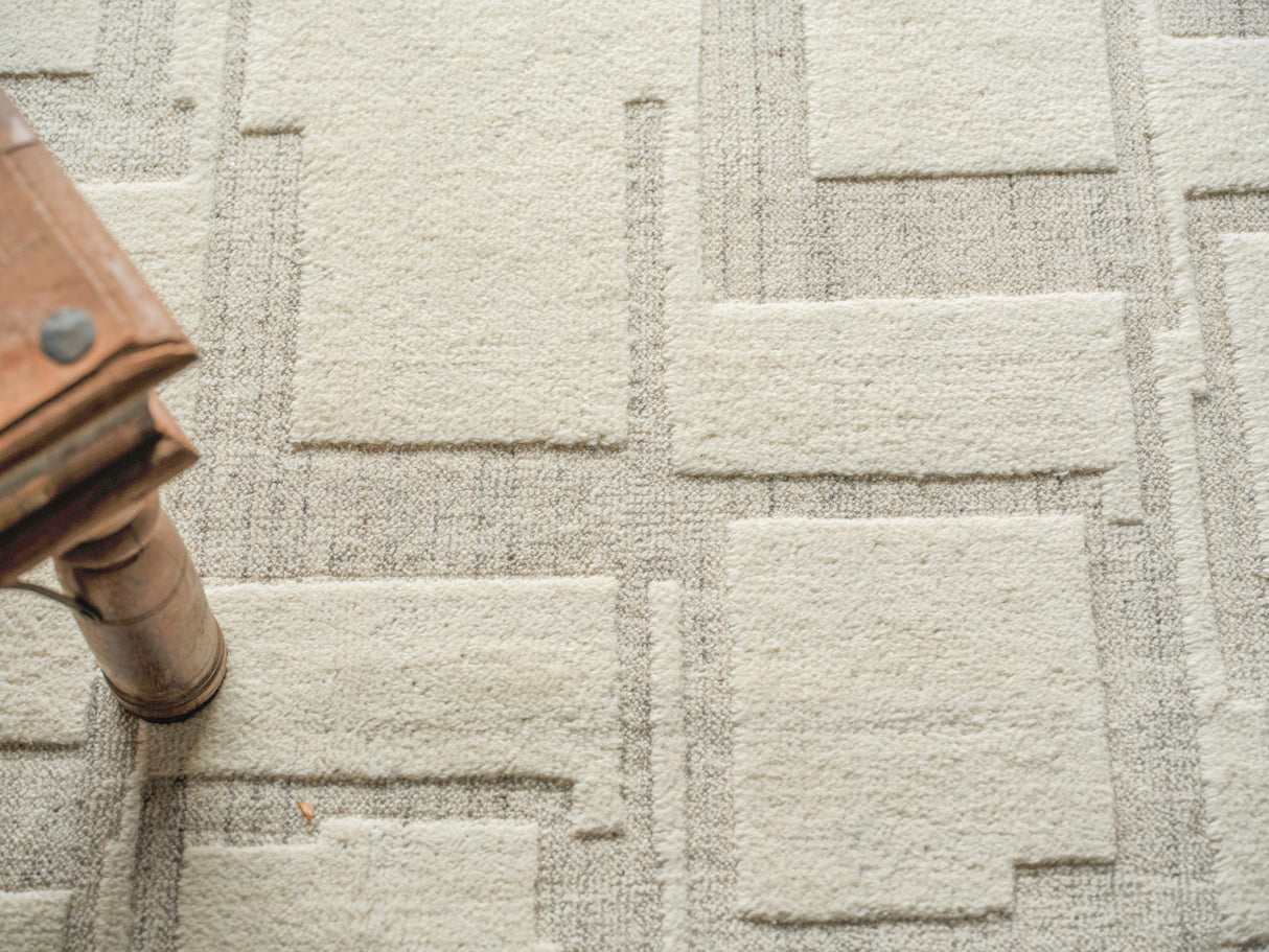 Exquisite Rugs Malmo hand-knotted New Zealand Wool 7497 Ivory/Beige/Taupe 10' x 8' Area Rug