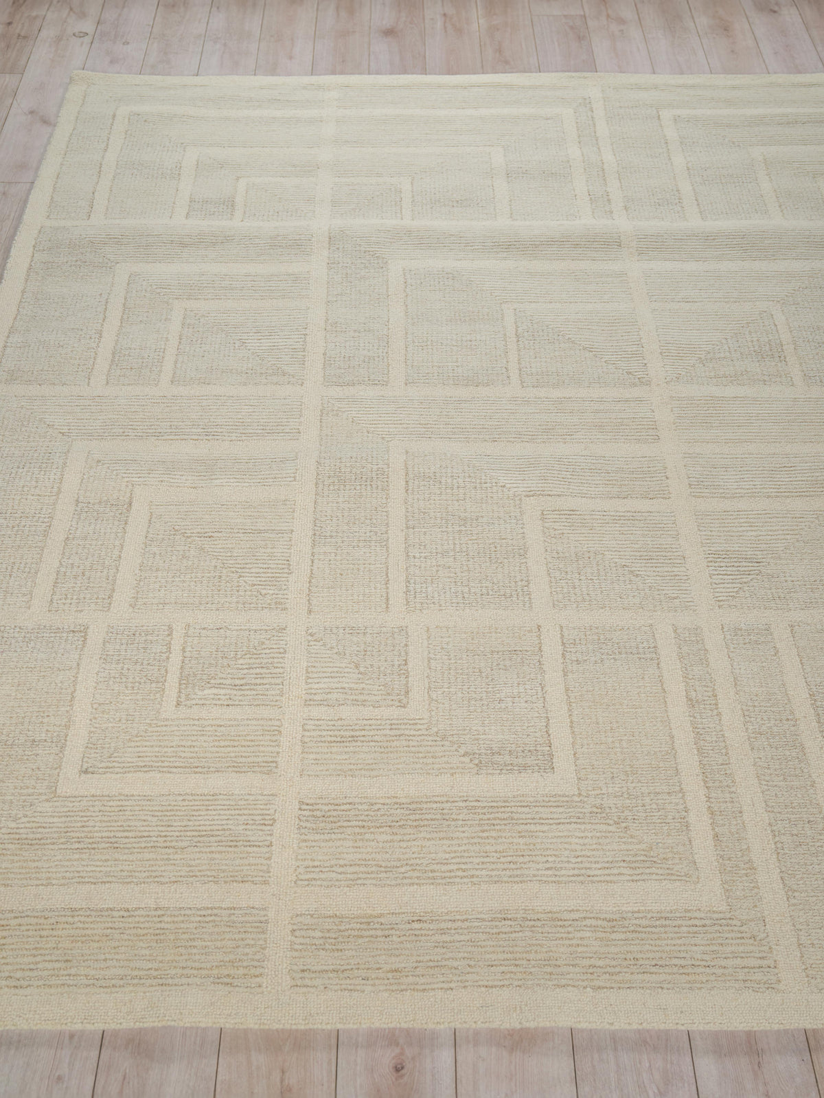 Exquisite Rugs Maddox hand-tufted New Zealand Wool 7612 Light Beige/Ivory 14' x 10' Area Rug