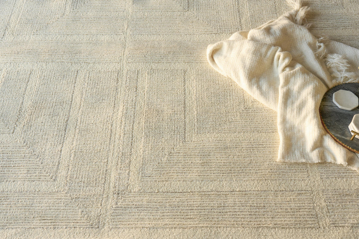 Exquisite Rugs Maddox hand-tufted New Zealand Wool 7612 Light Beige/Ivory 14' x 10' Area Rug