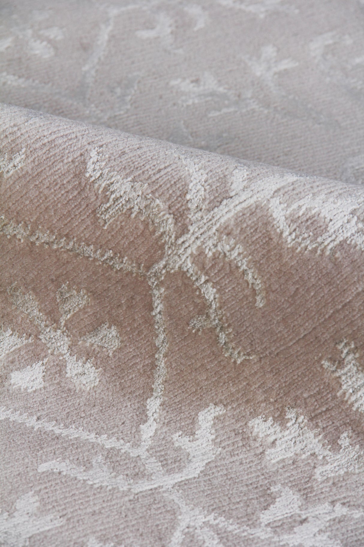 Exquisite Rugs Super Tibetan hand-knotted Wool/Bamboo Silk 9162 Ivory 18' x 14' Area Rug