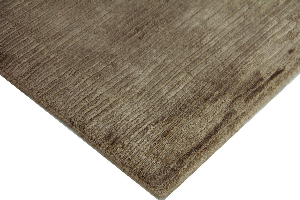 Exquisite Rugs Dove handloomed Viscose 9478 Mushroom 5' x 3' Area Rug