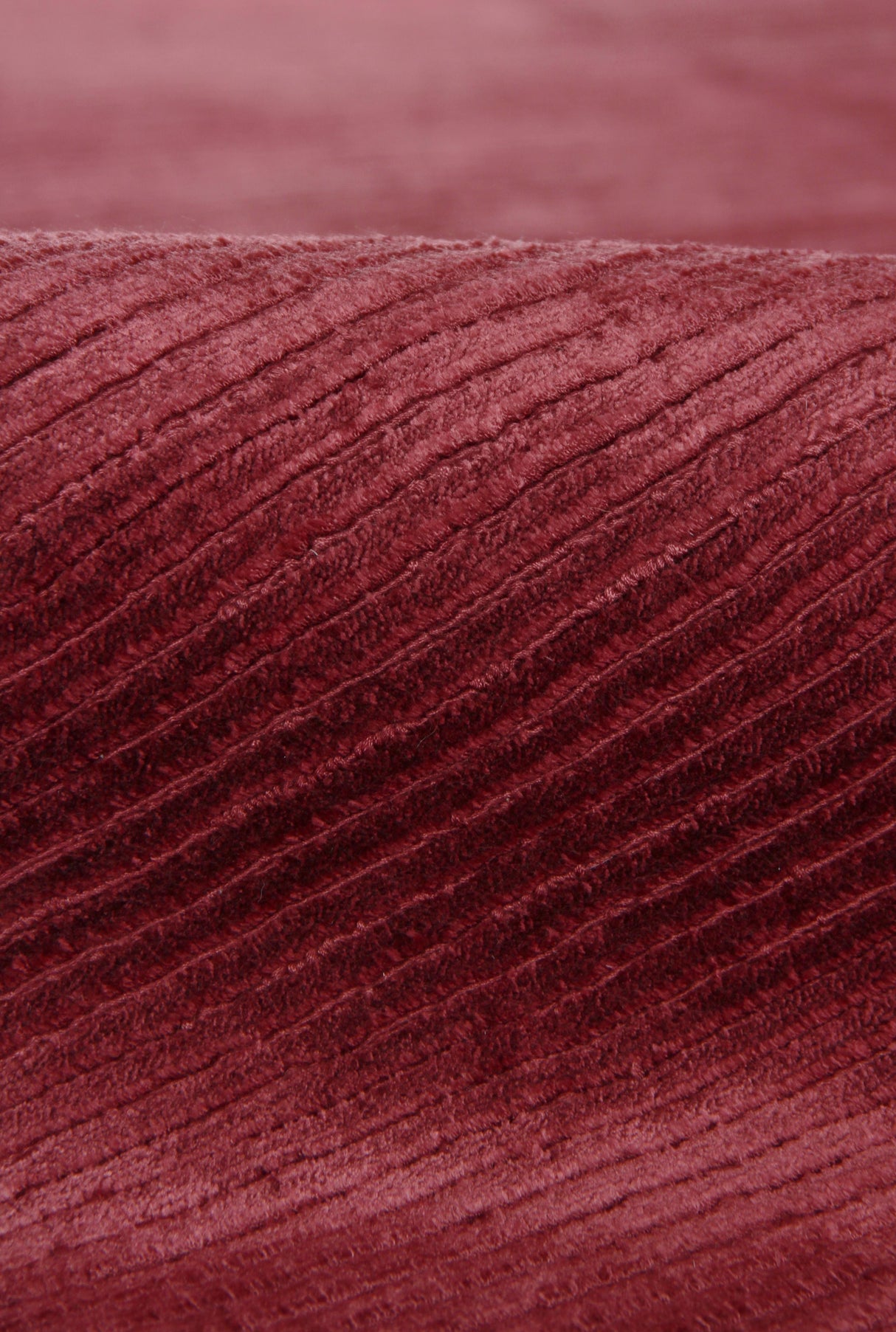 Exquisite Rugs Dove handloomed Viscose 9488 Red 14' x 10' Area Rug